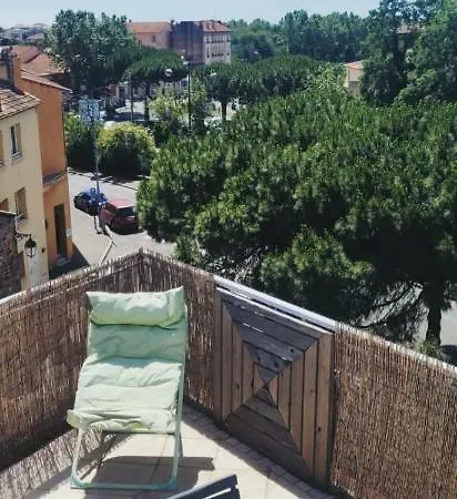 Avec Terrasse En Plein Coeur De Frejus-proche Plage Et Aqualand * Fréjus
